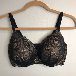 ||VICTORIA SECRET BLACK LACE PLUNGE BRA||